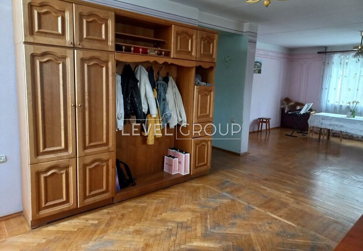 Ягідна вул.