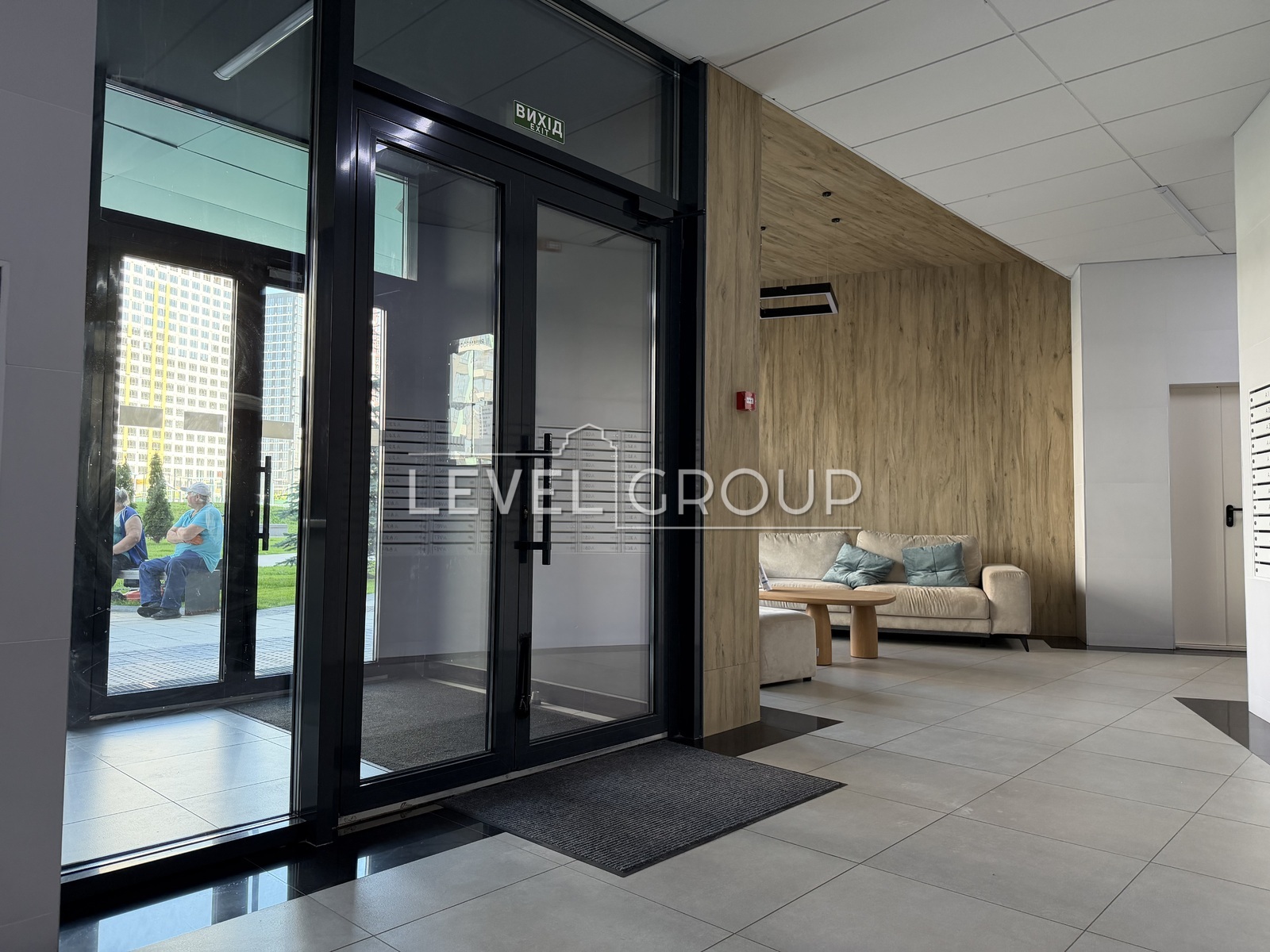 Viktor Nekrasov St. (Pivnichno-Syretska), 8
