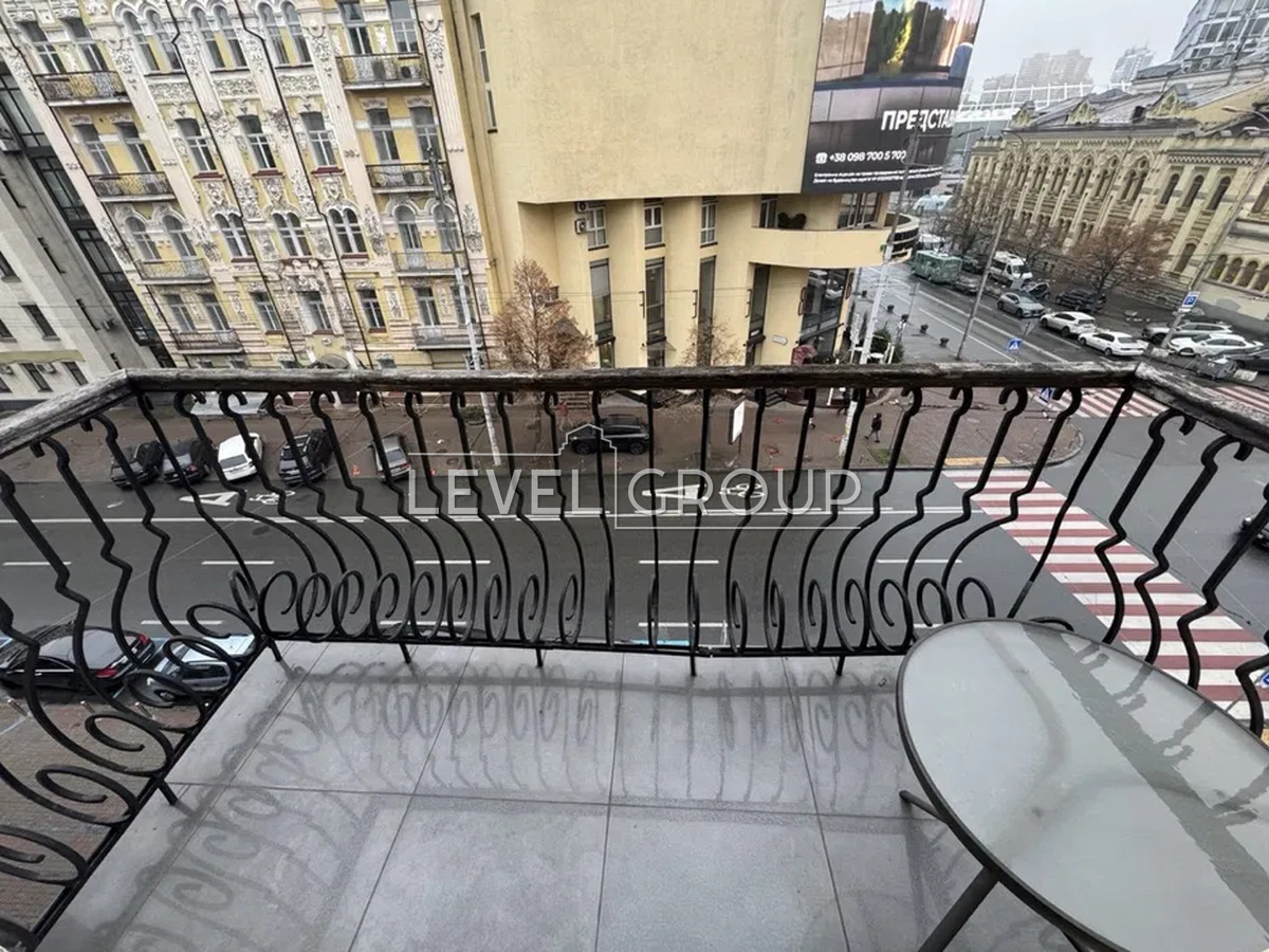 Рогнідинська вул., 5/14