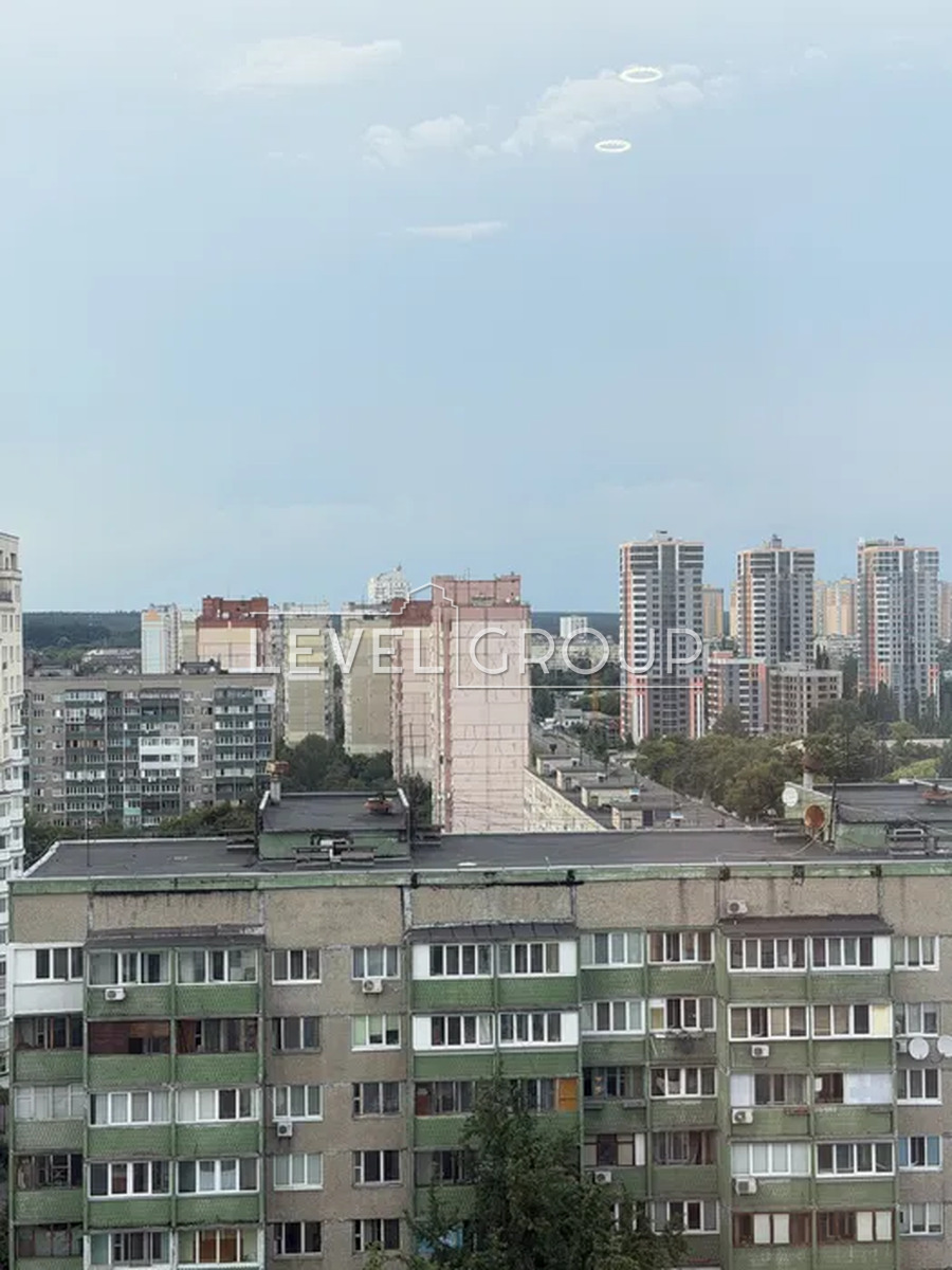 Пріорська вул. (Полупанова), 16