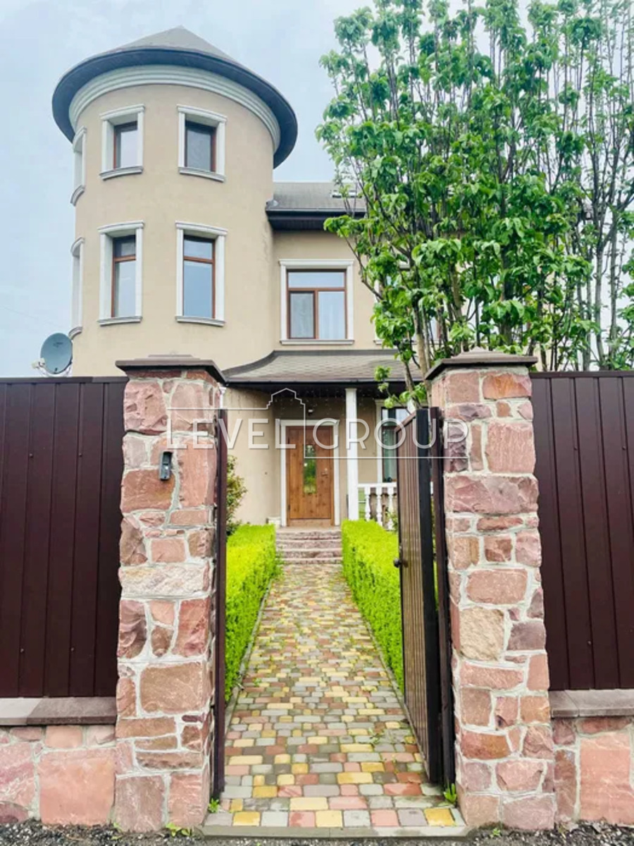 Старицького вул.