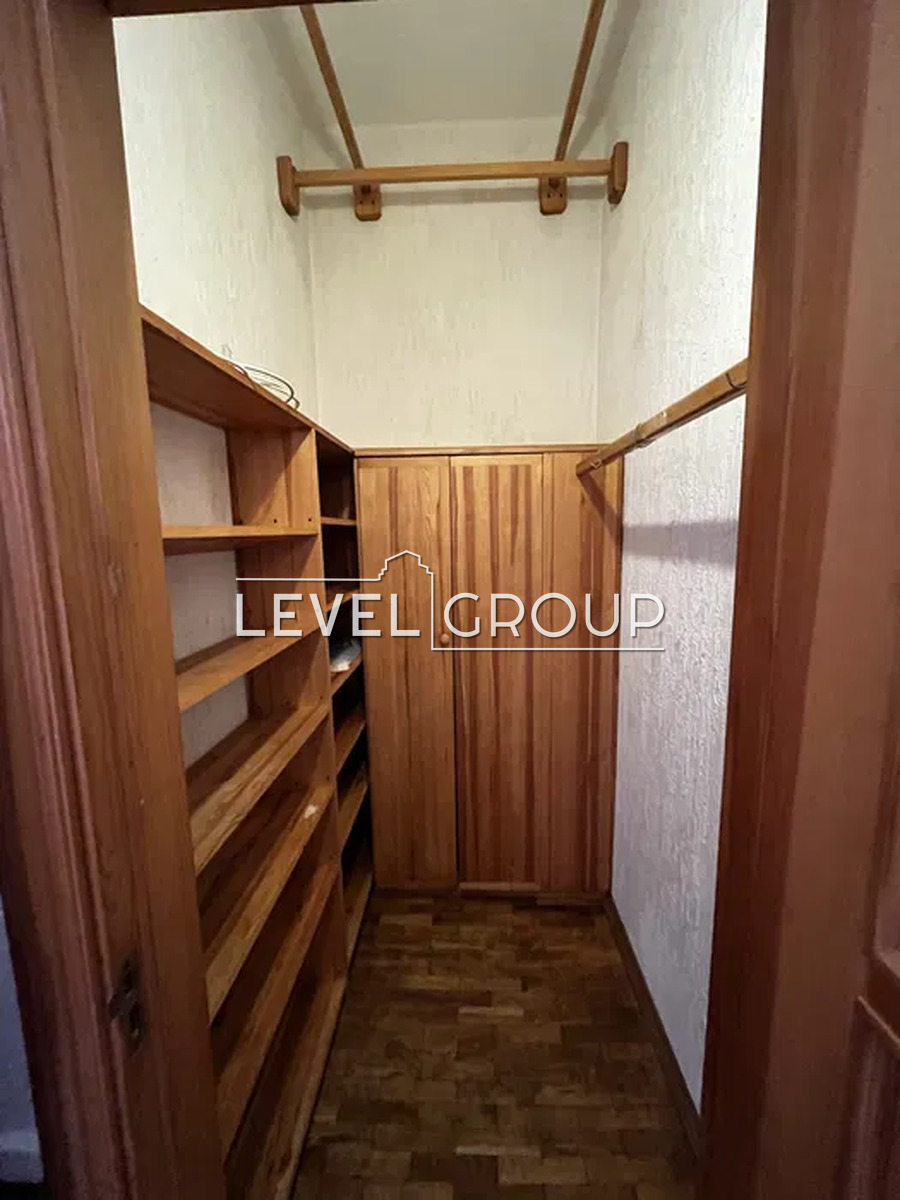 Olesya Honchara St., 90/92