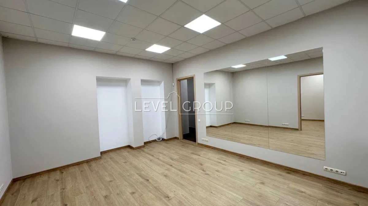 Левандовська вул. (Анищенка), 8