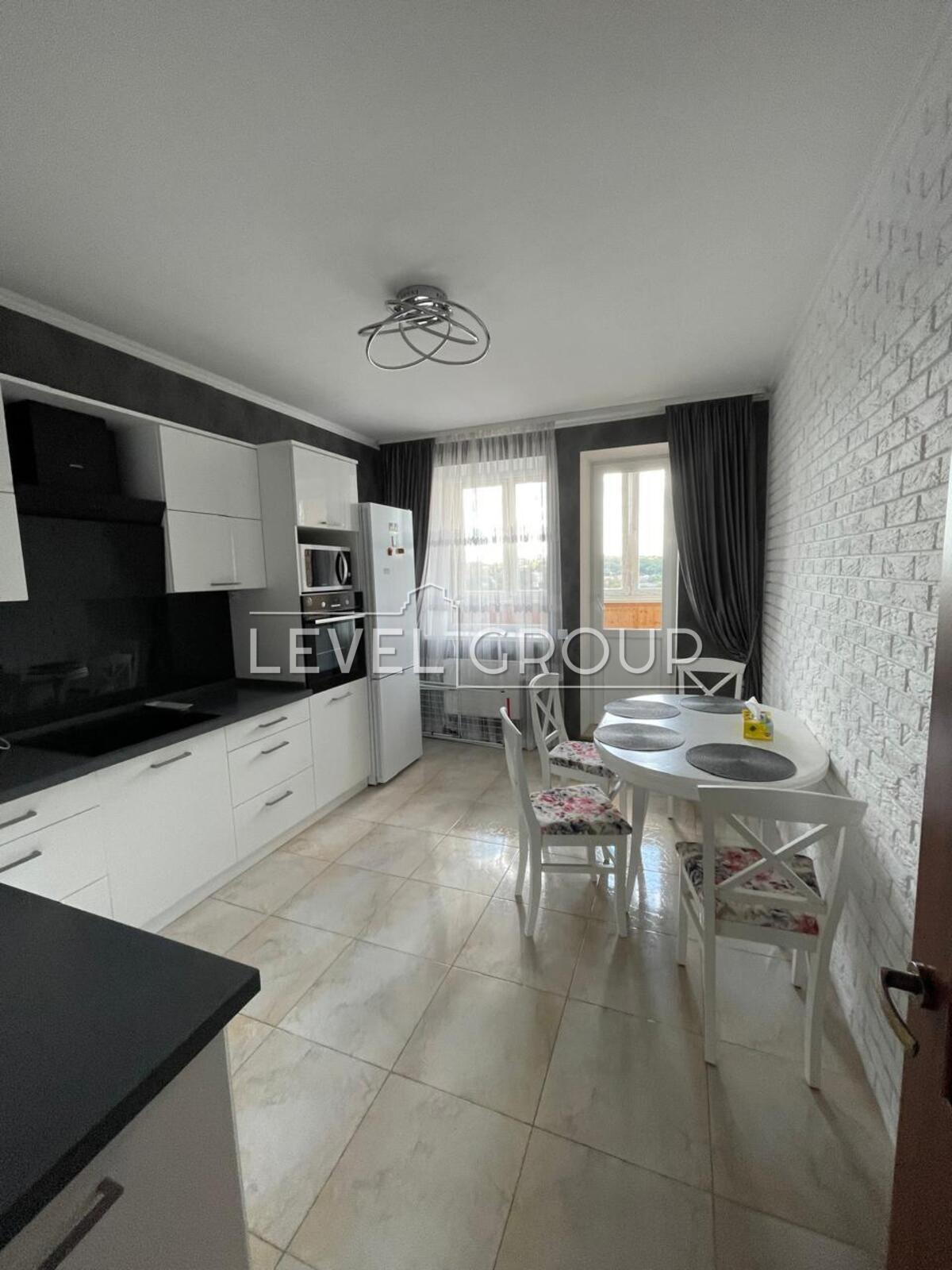 Голосіївська вул., 13А