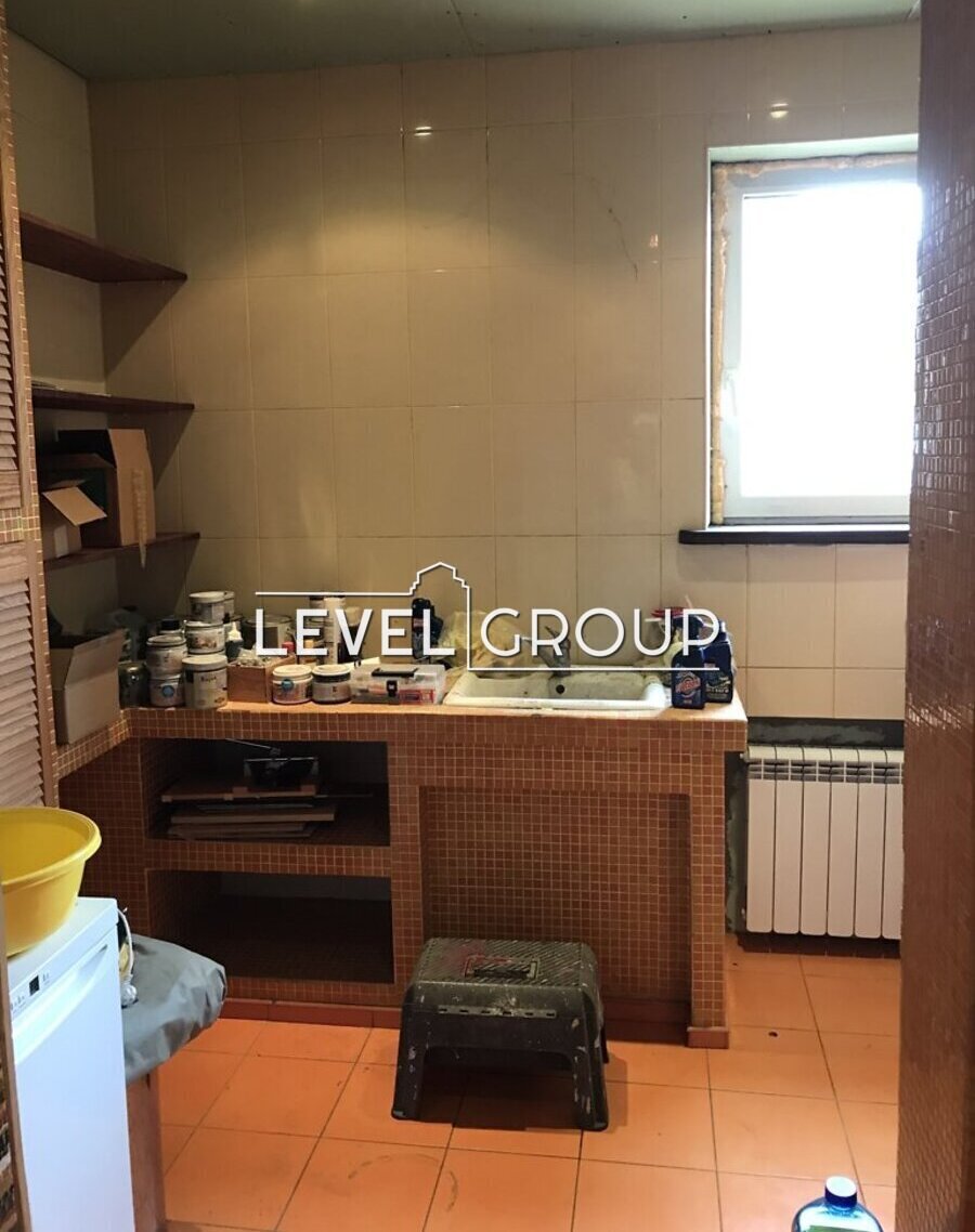 Dobryi Shlyakh St., 63