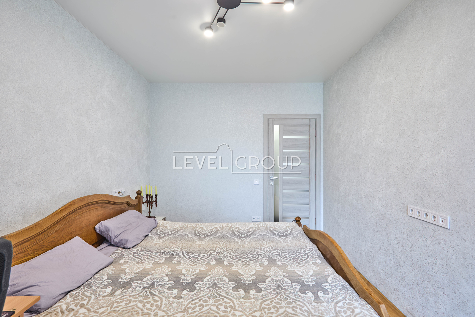 Салютна вул., 2к19