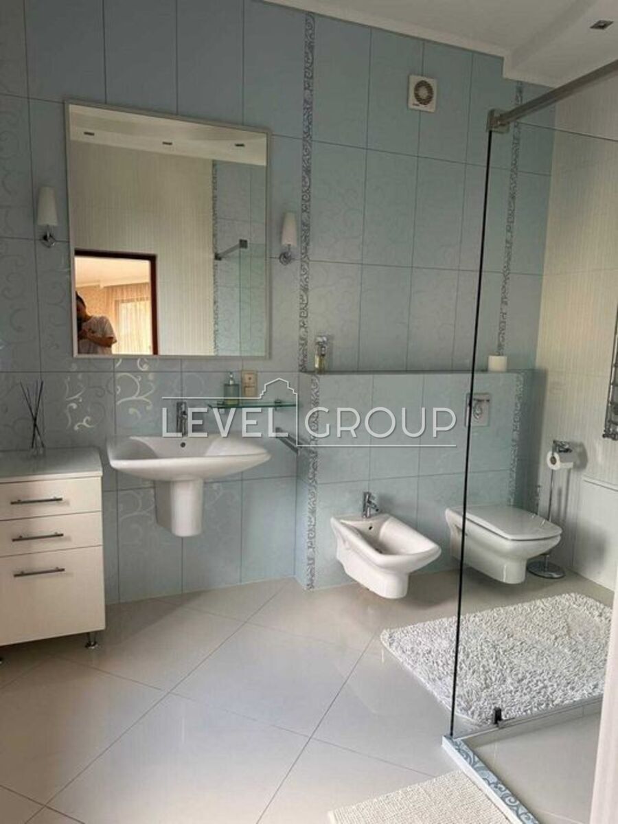 Шевченка, 18