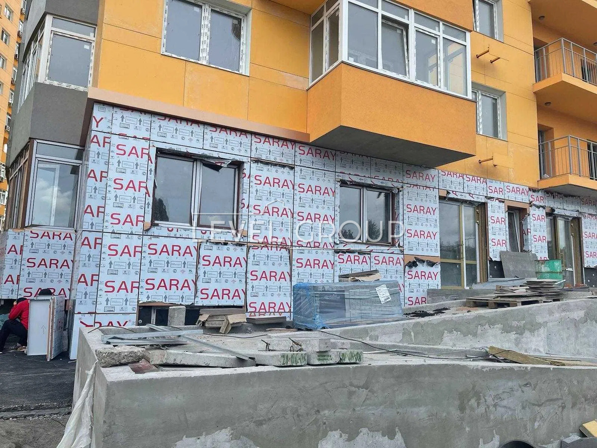 Юрія Кондратюка вул., 1