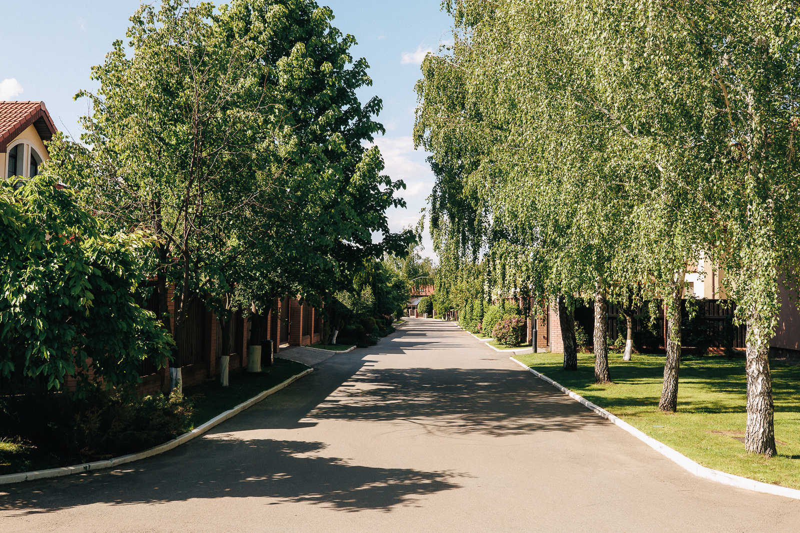 Юліанська, 53