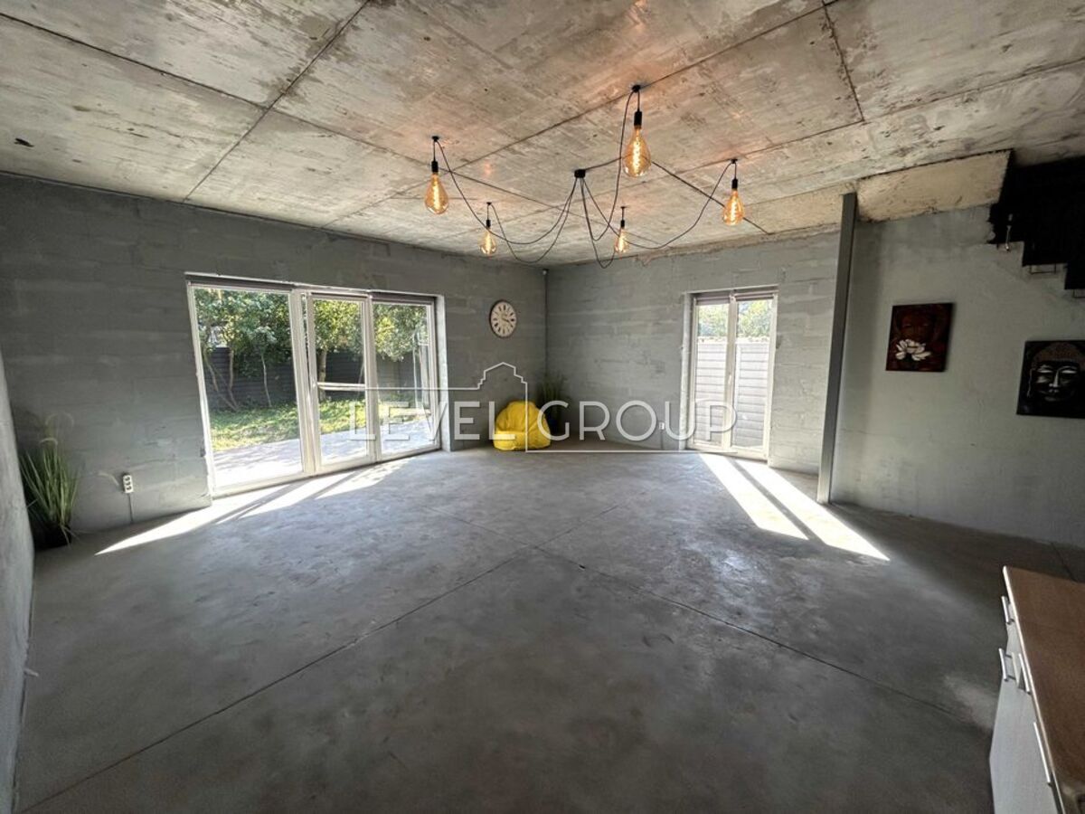 52nd Sadova Street, 14
