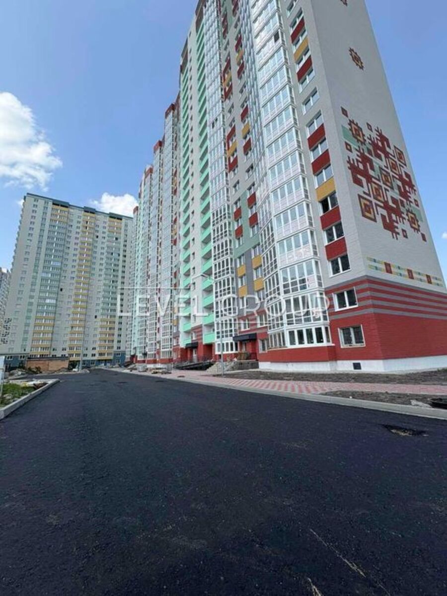 Бориса Гмирі вул., 22 Б