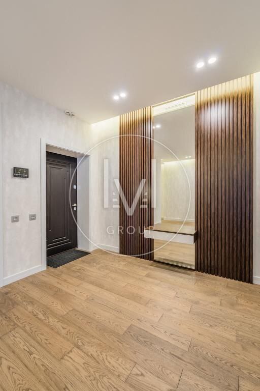Andriy Verhoglyada str. (Mykhaila Dragomirova), 9