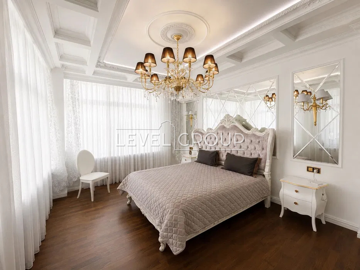 Andriy Verkhoglyad St. (Mykhayla Dragomirova), 15