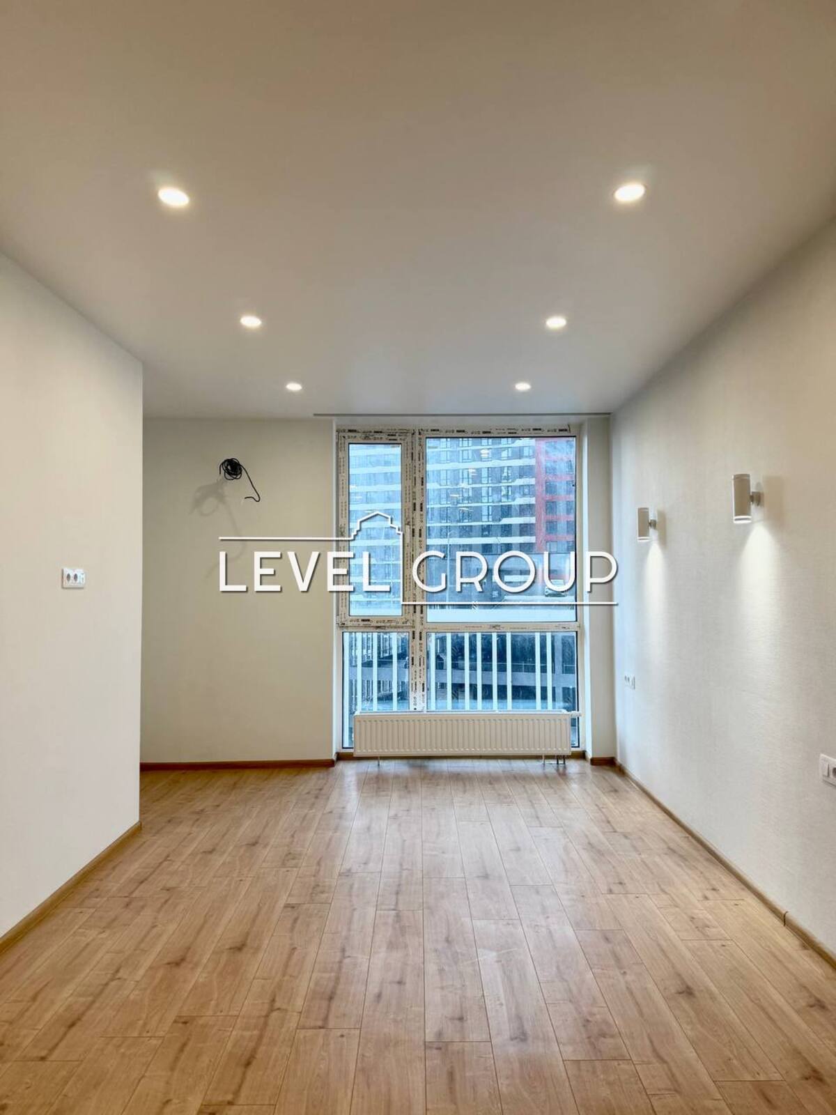 Всеволода Змієнка вул., 15/23