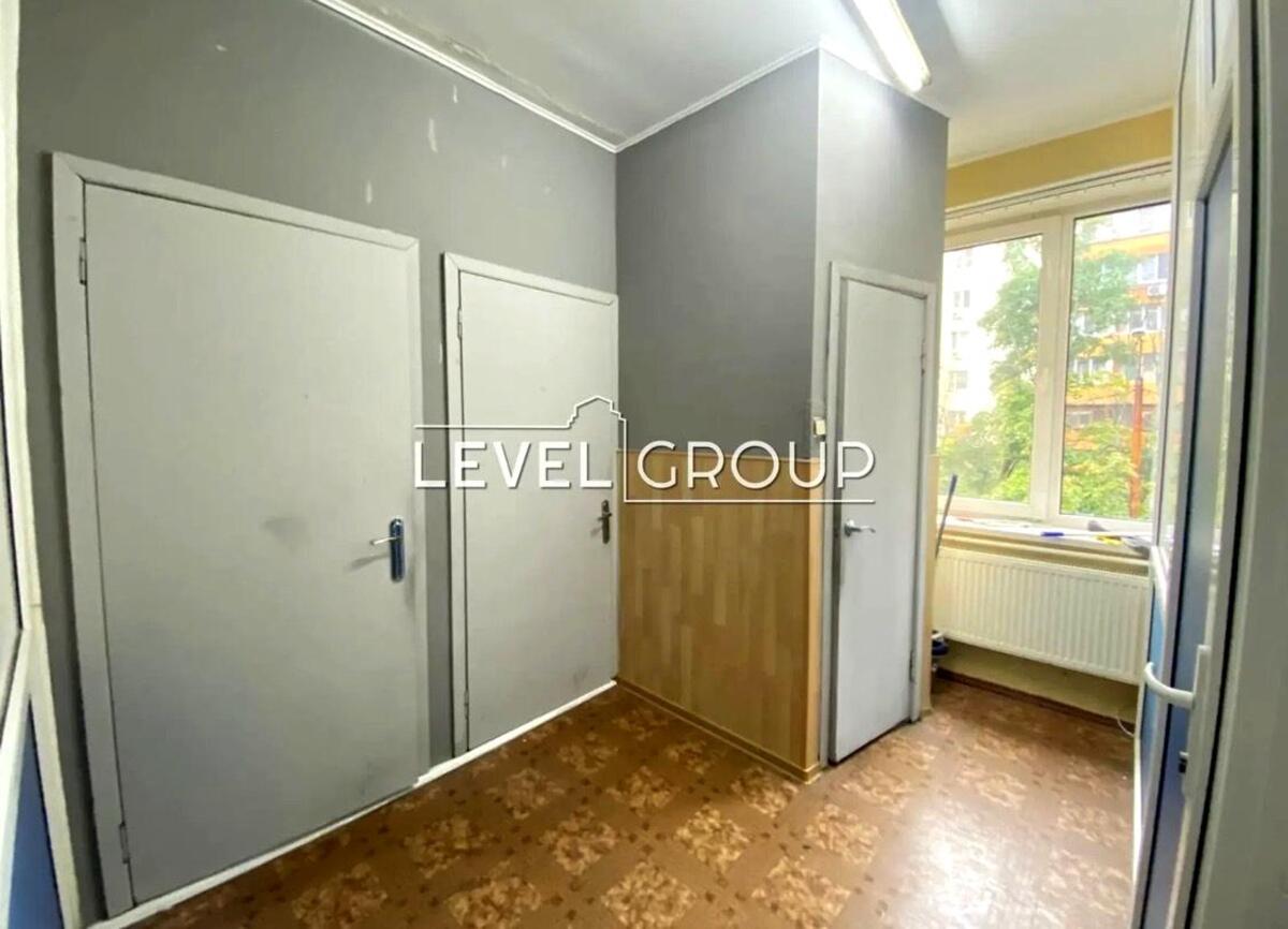 Volodymyr Ivasyuk Ave. (Heroes of Stalingrad), 65