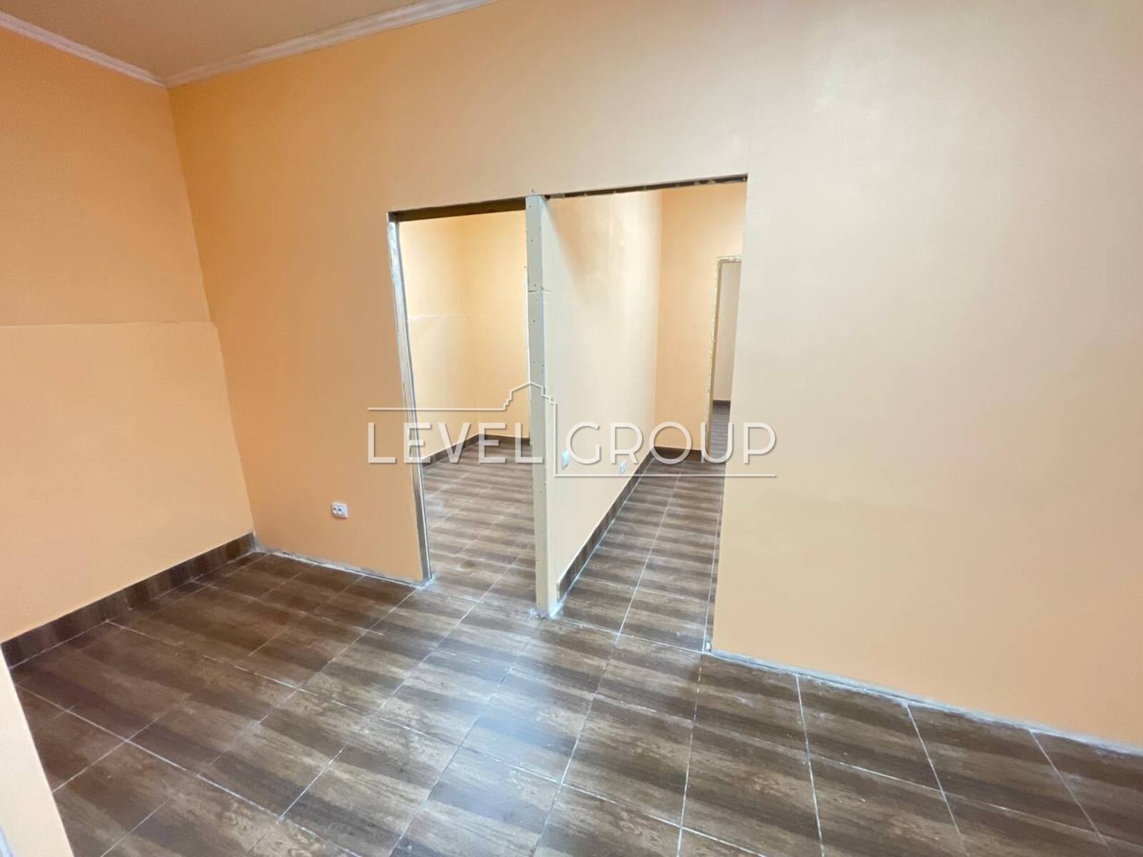 вул. Молодіжна, 28