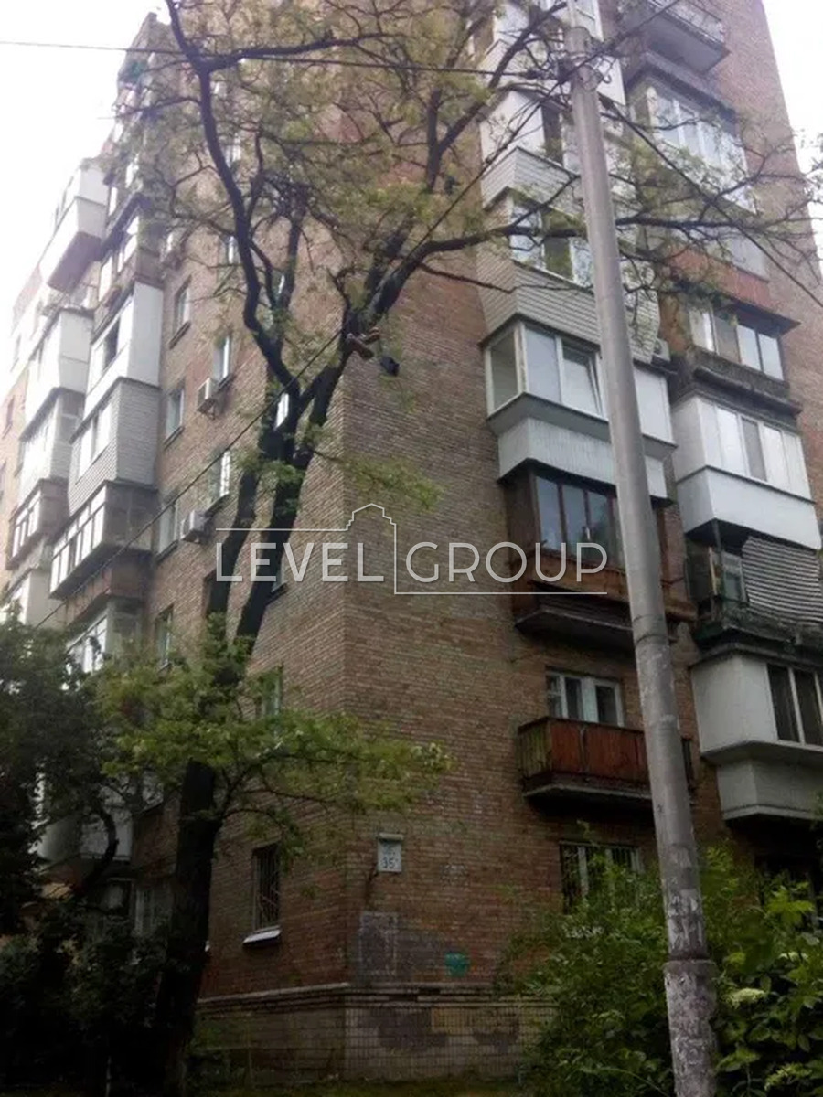 Олени Теліги вул., 35д
