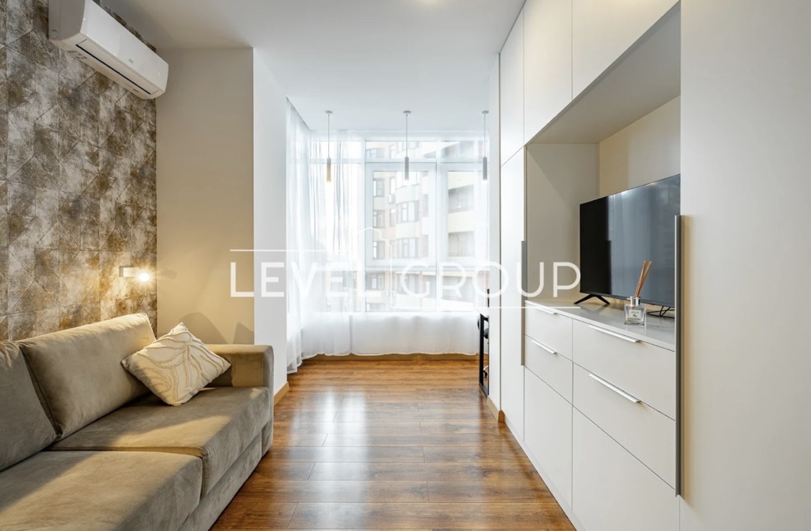 Lesia Ukrainka Blvd., 7A