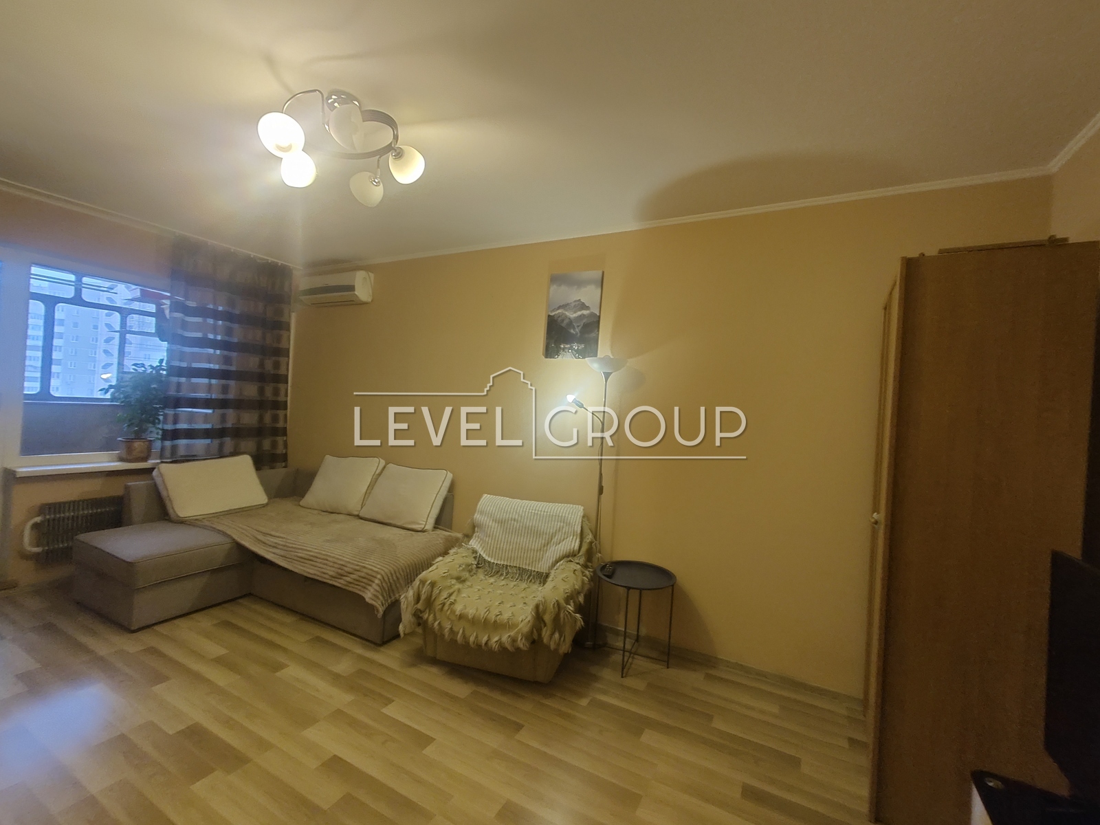 Petro Hryhorenko Ave., 25