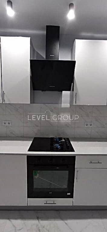 Heroes of the Heavenly Hundred Avenue, 38