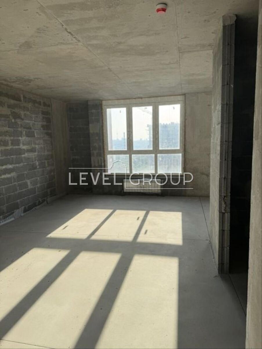 Набережно-Рибальська дорога, 27