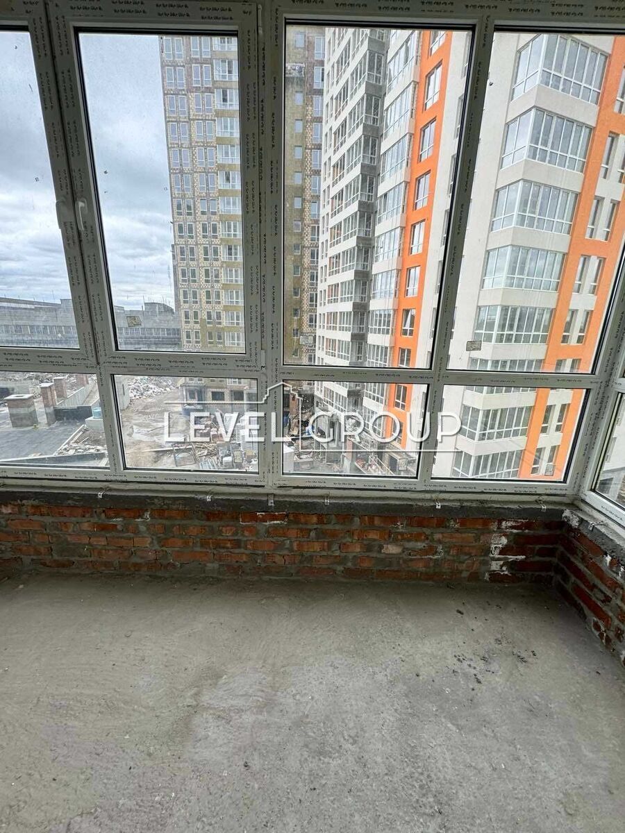 Олеся Бердника вул., 1В