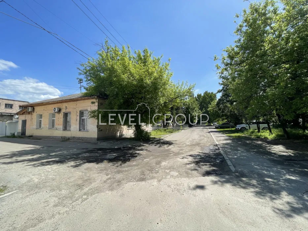 Деревообробна вул., 5д