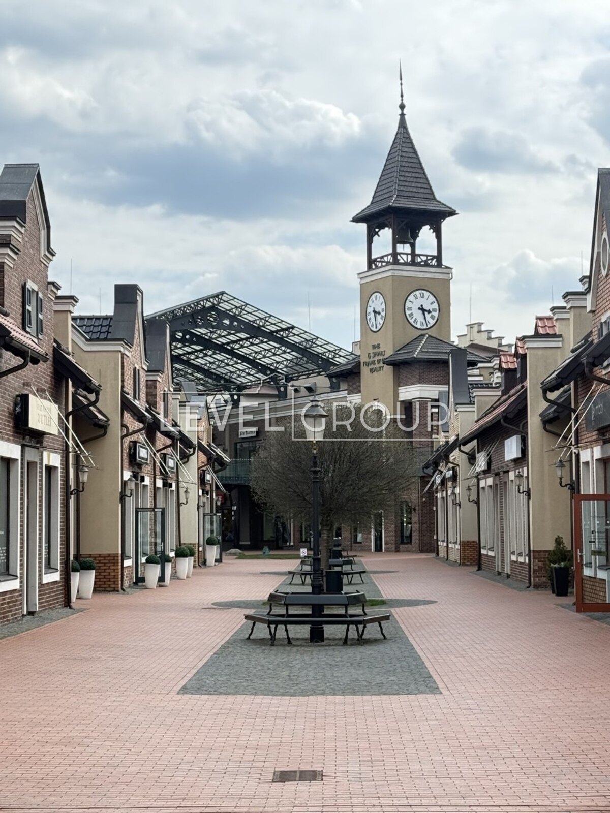 Leonid Kadenyuk St., 11