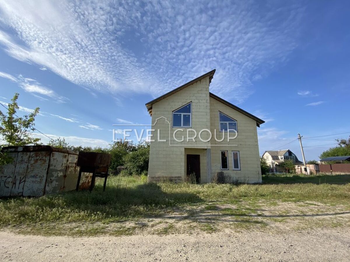 Voloshkova St., 48