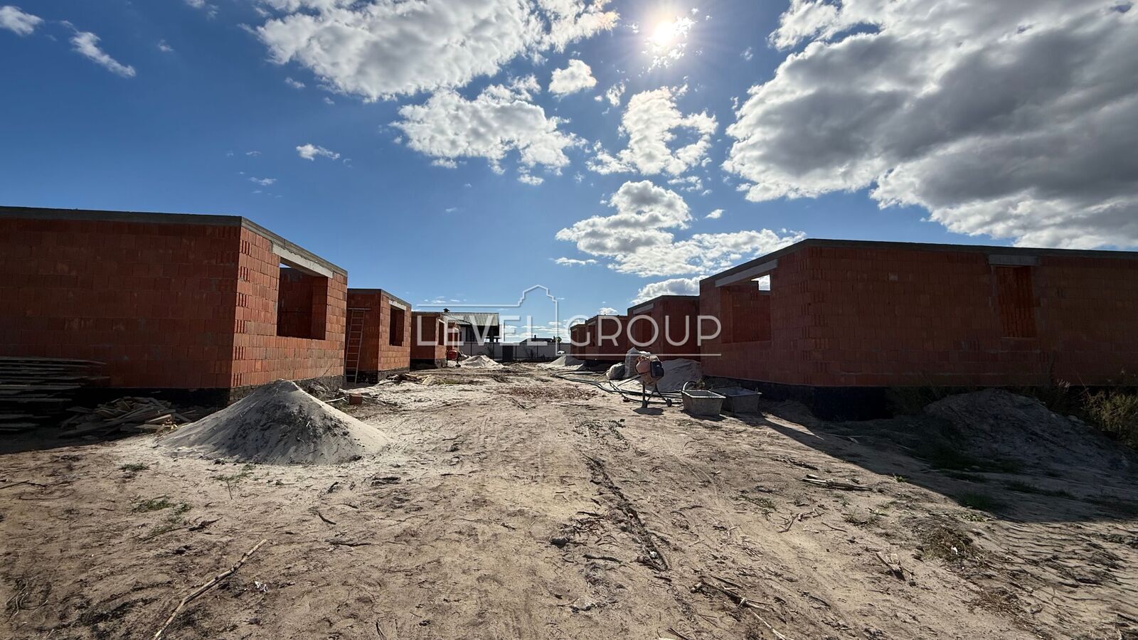 Monastyrska St., 16A