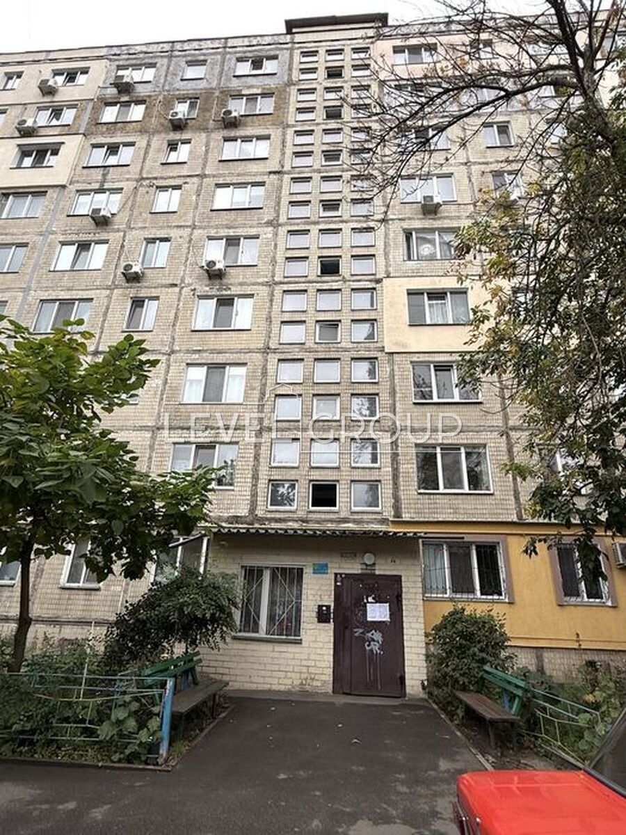 Obolonskyi Avenue, 16e