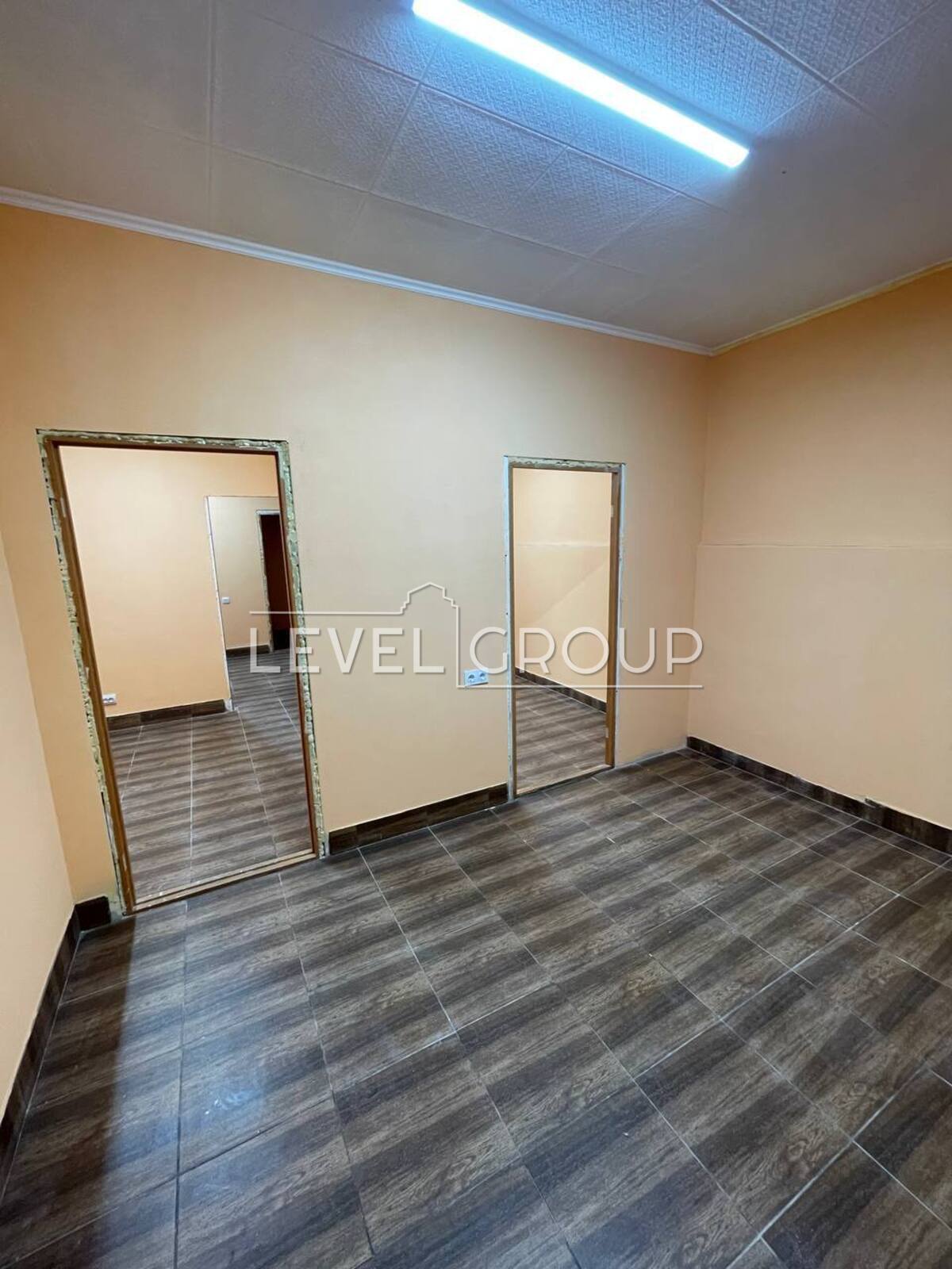 вул. Молодіжна, 28