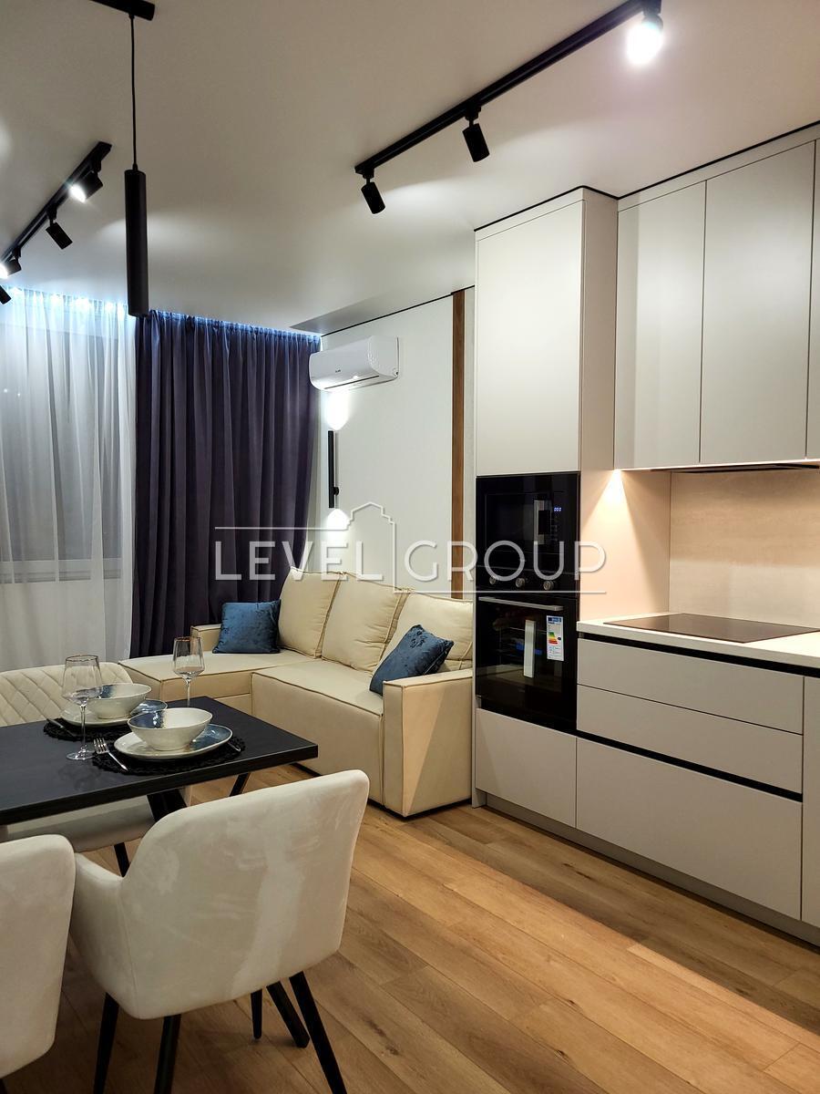 Oleksandra Olesia St., 17