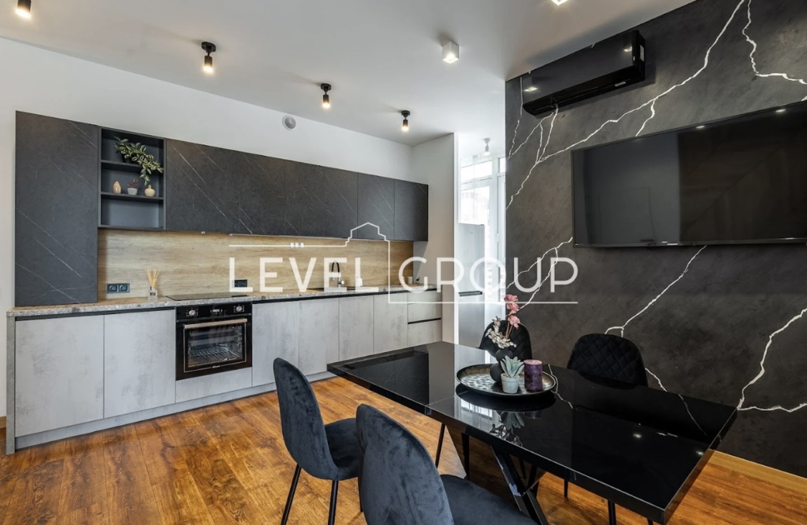 Lesia Ukrainka Blvd., 7A