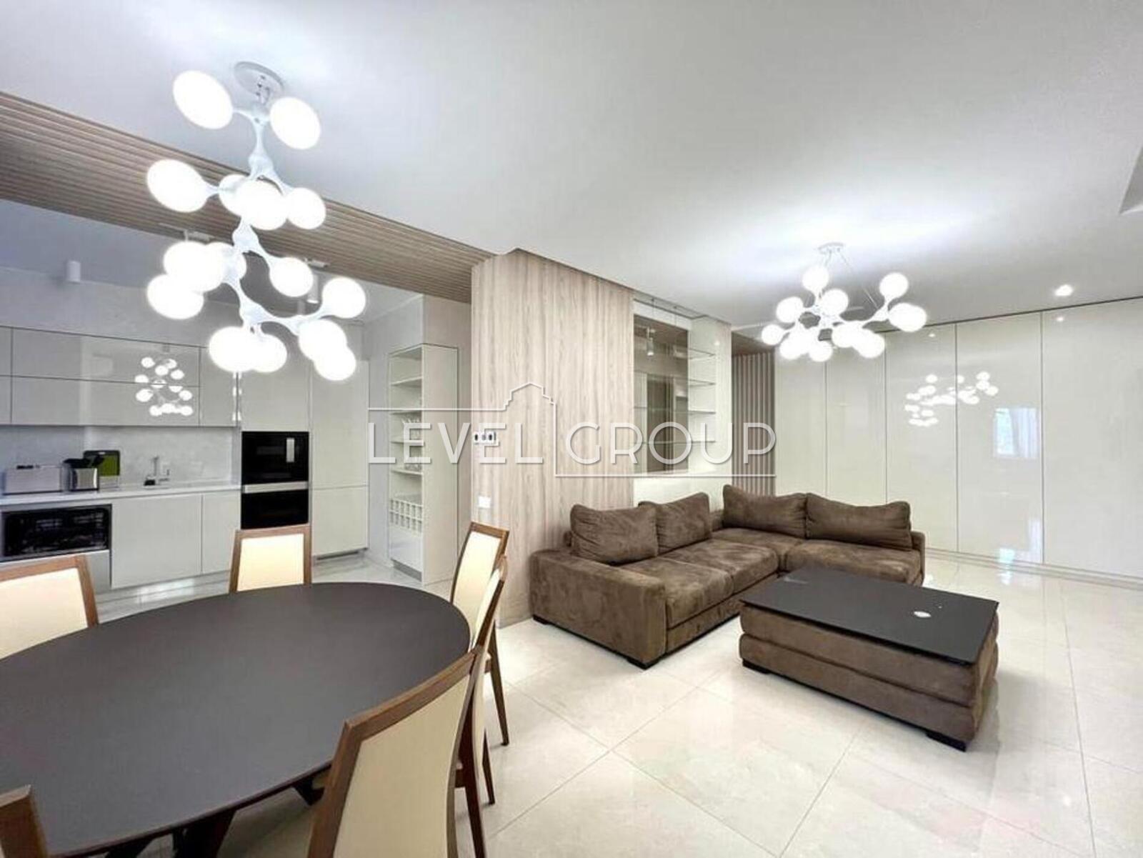 Yevhen Konovalets St. (Shchorsa), 34