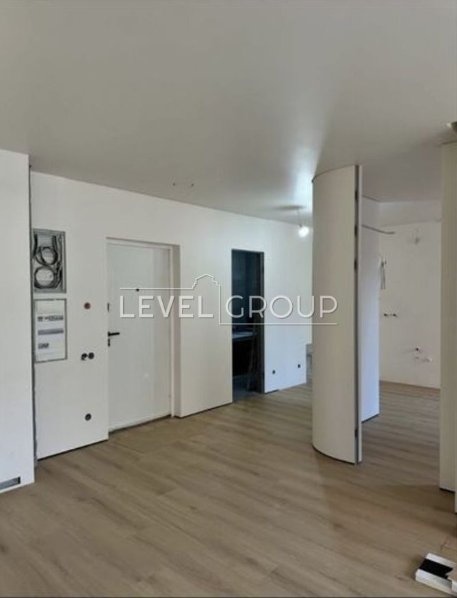 Братів Шеметів вул., 10/8