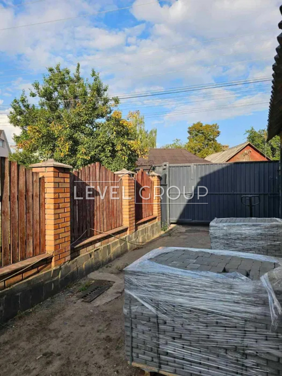 October 14th Avenue, 12/1