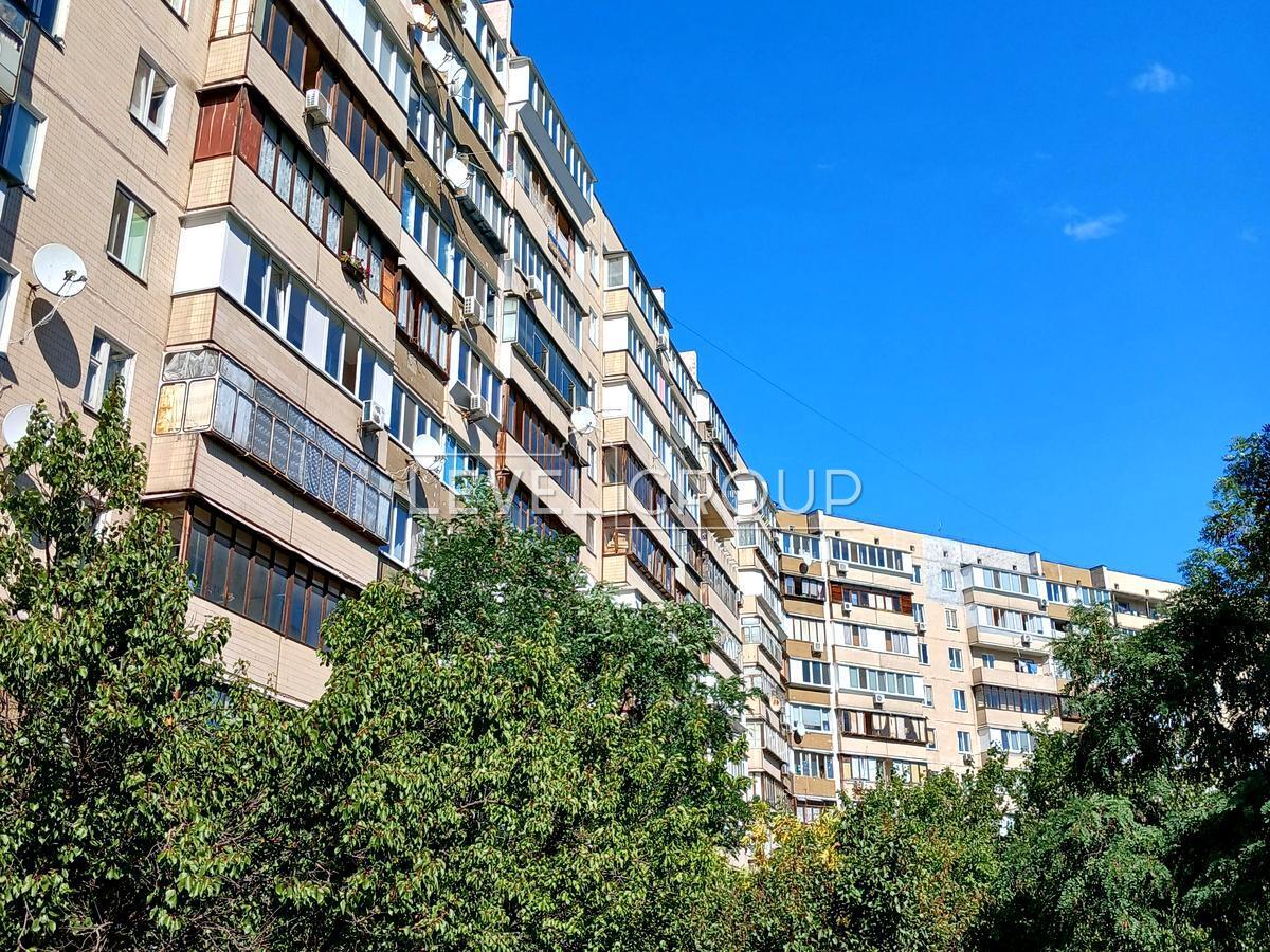 Милославська вул., 23
