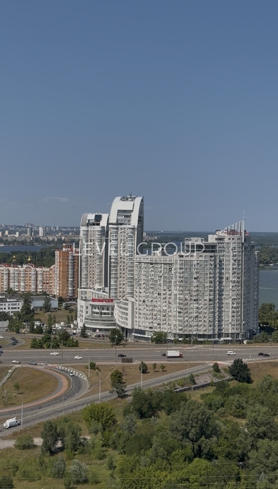 Stepana Bandera Ave. (Moskovskiy), 30