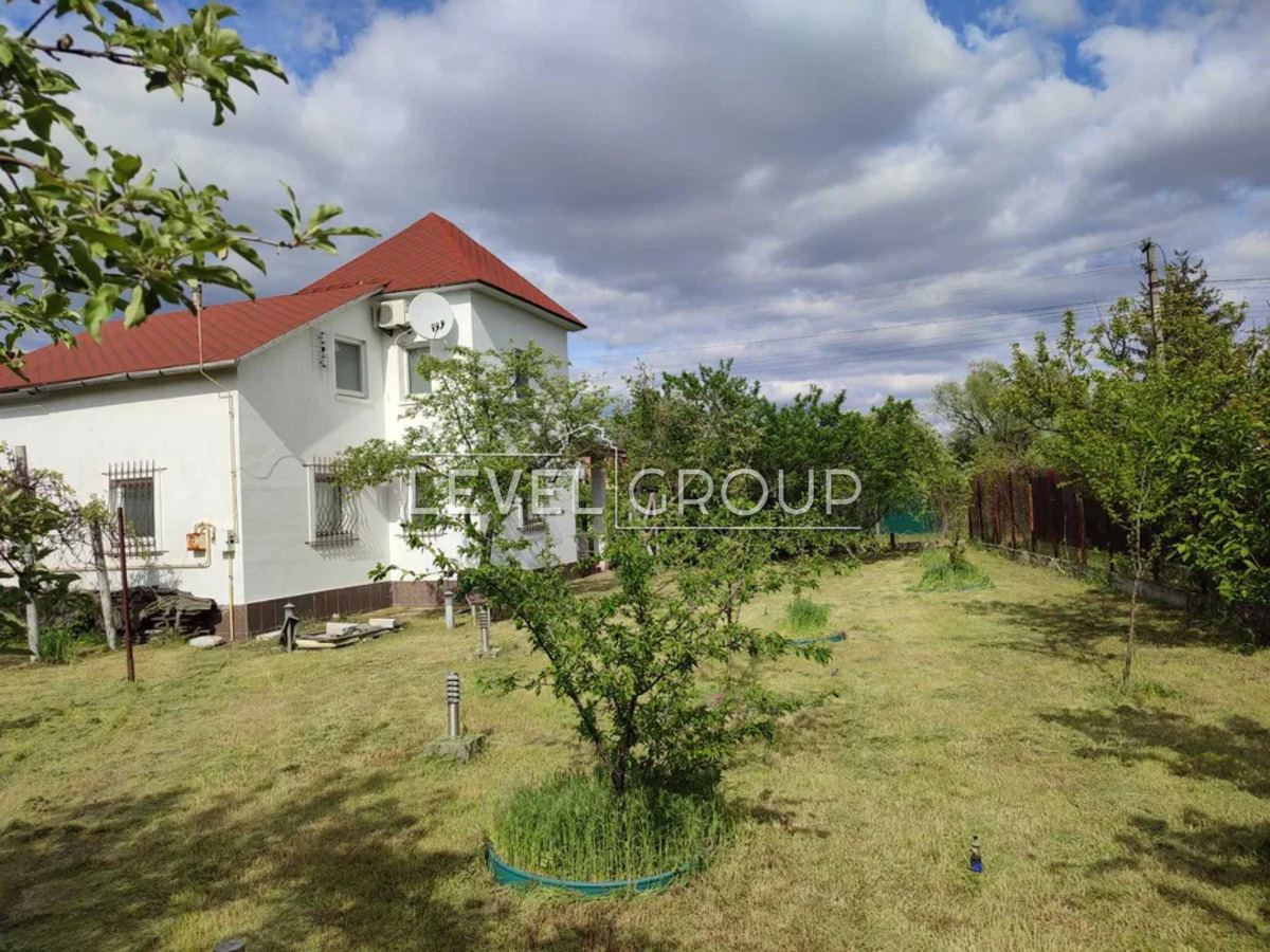 Озерна вул., 146