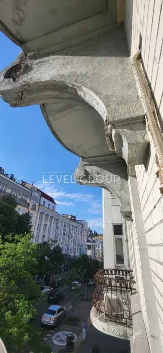 Yevhena Chykalenko St. (Pushkinska), 22
