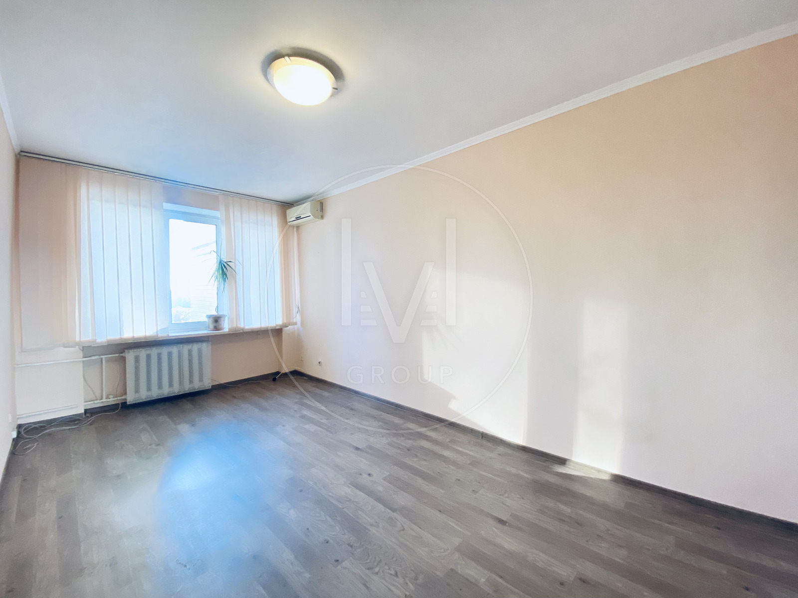 Старонаводницька вул., 8Б