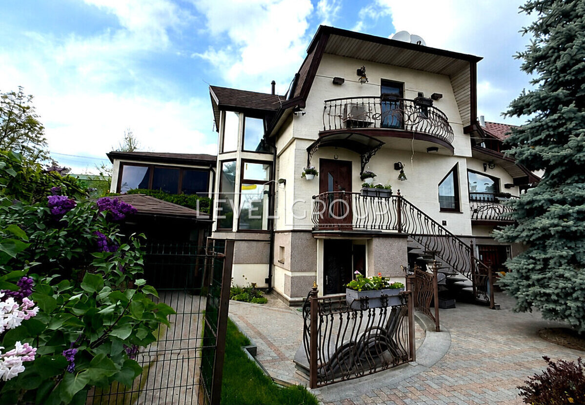 Sadova Street