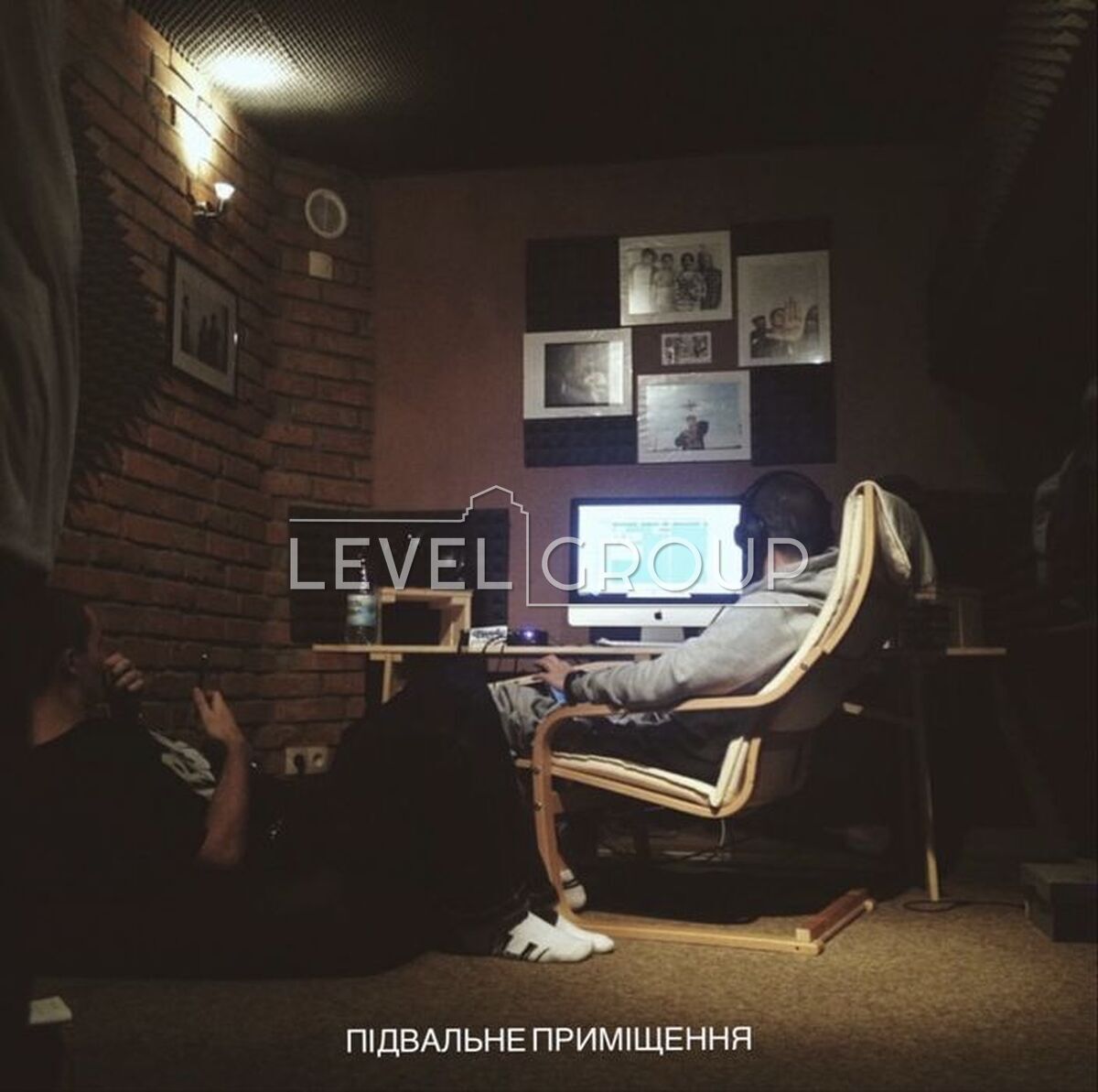 Кудрявська вул., 27-29