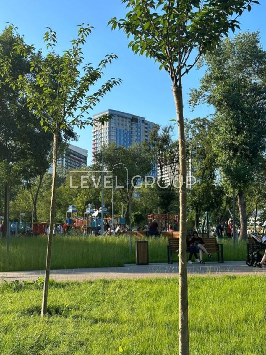 Дніпровська набережна, 17К