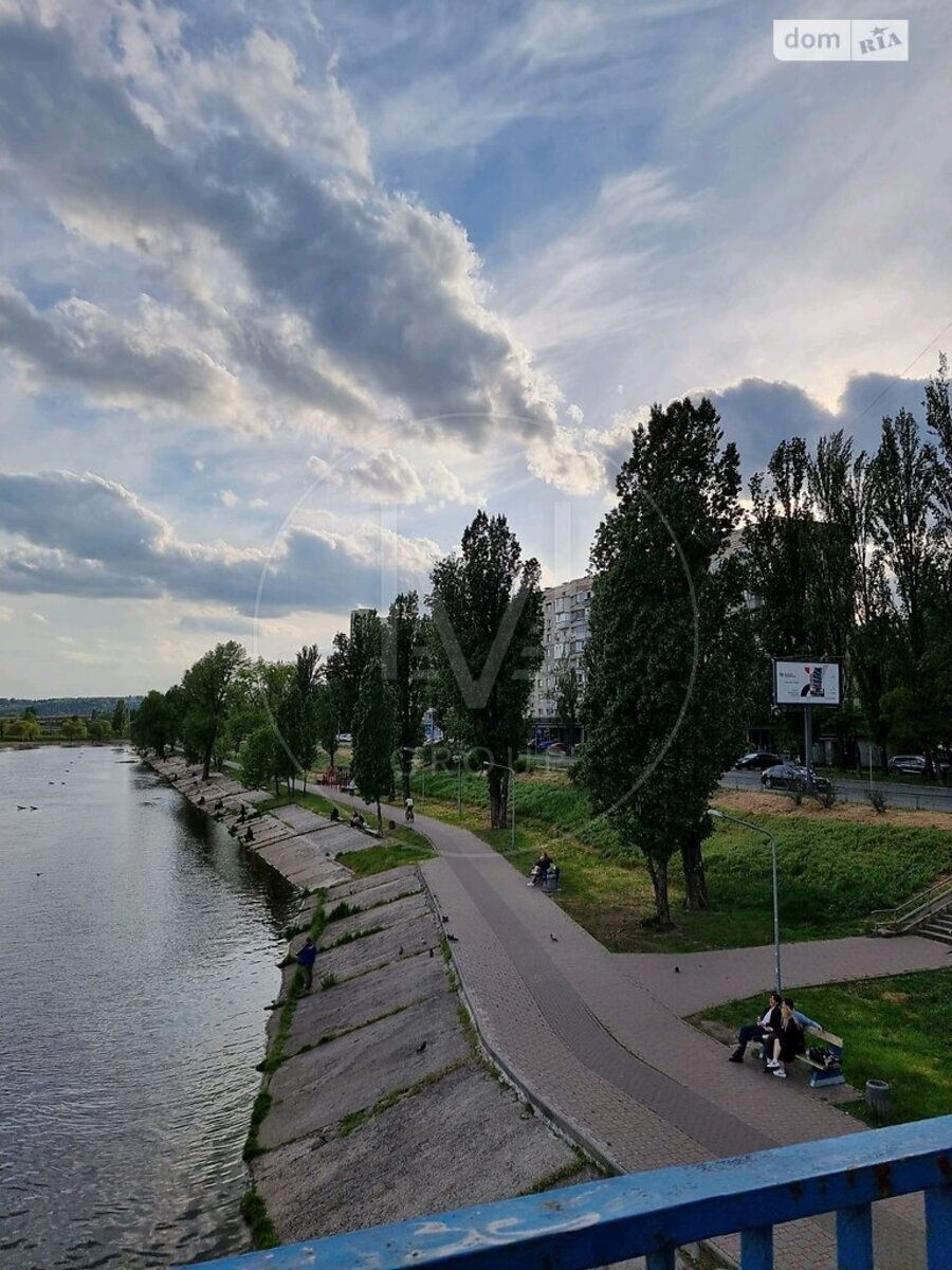 Ігоря Шамо бульв. (Олексія Давидова), 3