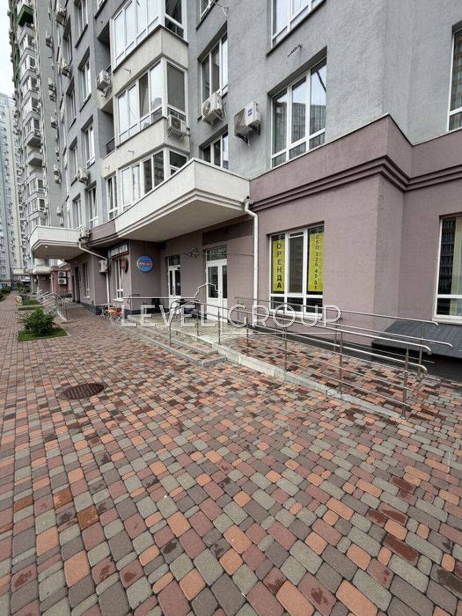 Каховська вул., 60