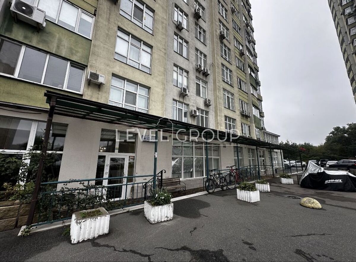 Valery Lobanovsky Ave. (Chervonozoryany), 4G