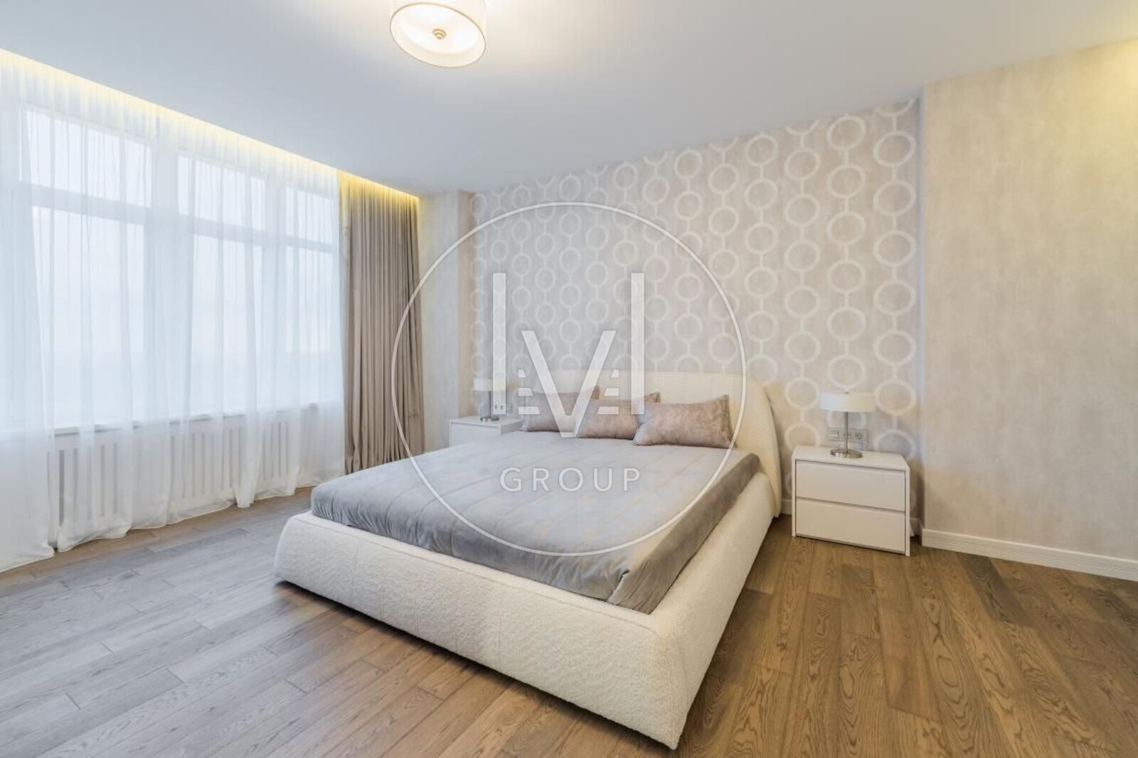 Andriy Verhoglyada str. (Mykhaila Dragomirova), 9