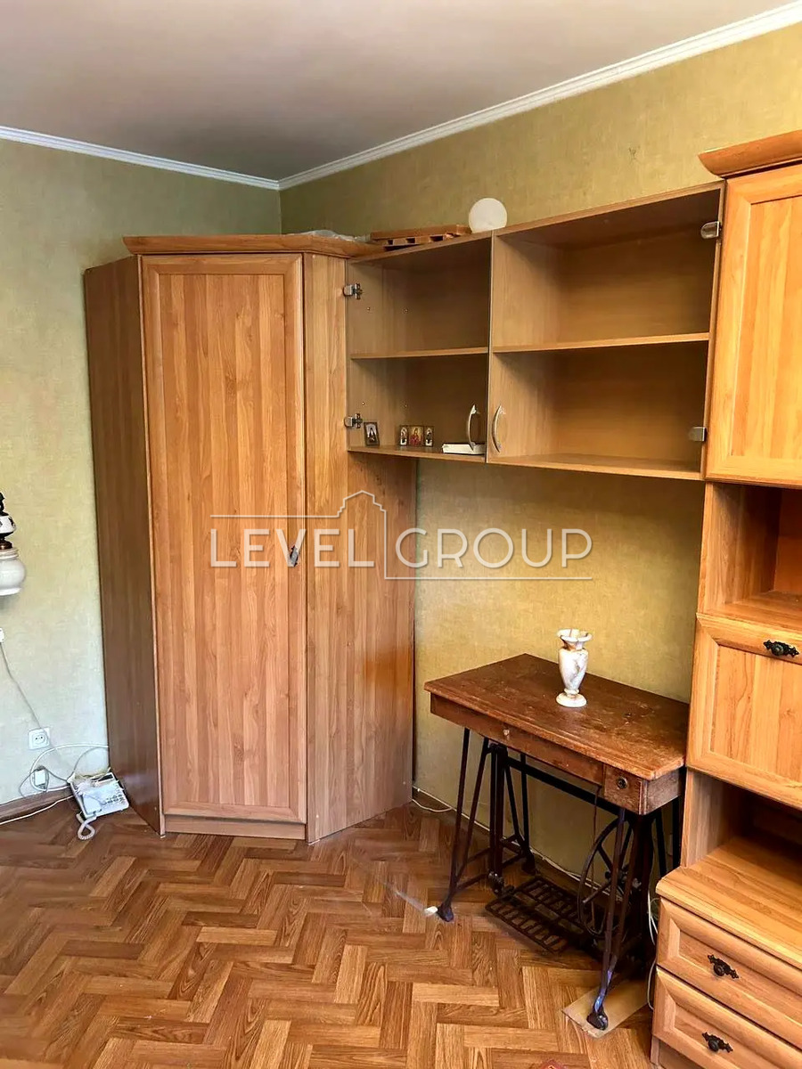 Голосіївська вул., 5